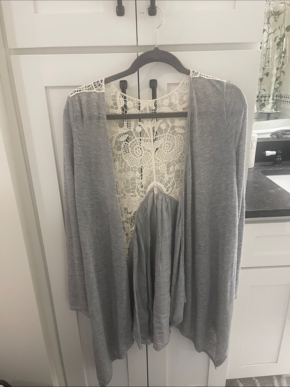 easel Gray Open-Front Cardigan with Cream Lace Back